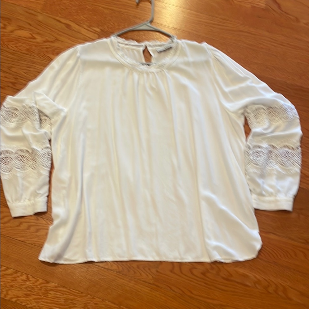 LOFT White Blouse with‎ 3/4 Sleeves Relaxed Style